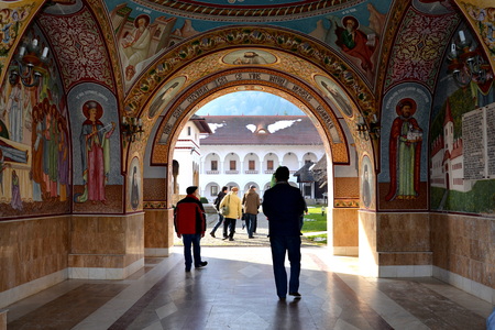Inside the monastery. Monastery Sambata is a Romanian Orthodox monastery in Sambata de Sus, Brasov County, in the Transylvania region of Romania. Dedicated to the Dormition of the Mother of God, it is also known as the Brancoveanu Monastery.のeditorial素材