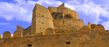 Rupea -Reps - fortress Medieval vestiges. It was Dacian settlement (Rumidava) and later, during the Roman occupation, the name was changed to Rupes (rock or stone - in Latin). Rupea fortress advantageous elevated Cohalm Hill, overlooking the upper town, wのeditorial素材