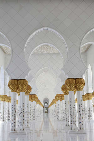 arab architecture on grand mosque, abu dhabiのeditorial素材