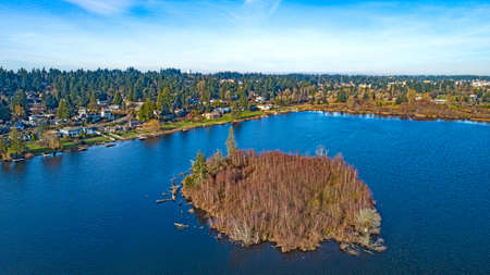 Edmount Island Lake Ballinger Waterfront Edmonds Washington USA Panoramaの写真素材
