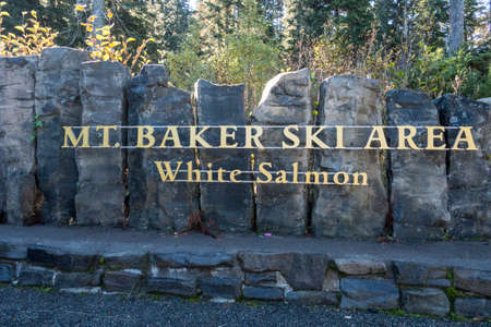 Glacier, Washington/USA Oct 4, 2015: Mt Baker Ski Area White Salmon Entrance Plaqueのeditorial素材