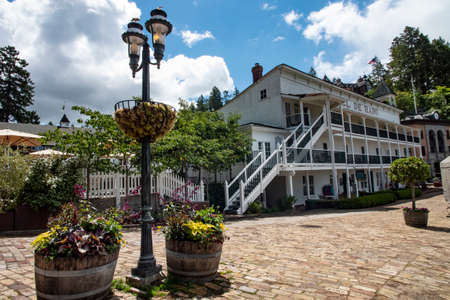 Roche Harbor, Washington/USA - June 9, 2018: Old Street Lamp on Brick Road in Front of Hotel de Haroのeditorial素材