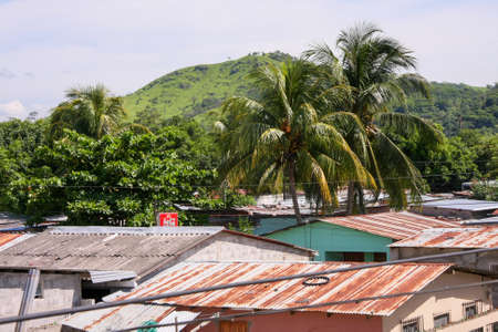 San Pedro Sula, Honduras, July 08, 2007: The poor housing conditions that is common in Honduras and all of Latin Americaのeditorial素材