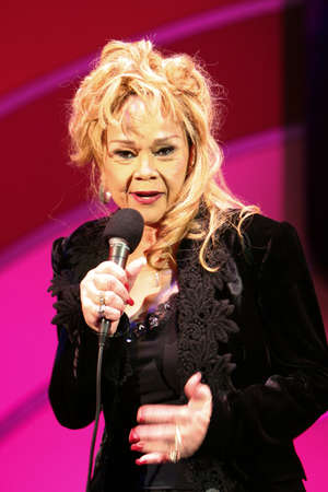 Los Angeles, California June 17, 2007: The late Etta James Performing at the Annual Playboy Jazz Festival in the Hollywood Bowlのeditorial素材