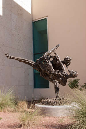 El Paso, Texas, November 1, 2007 Sculpture in Front of the Entrance of the Main Library Branch in Downtown El Pasoのeditorial素材
