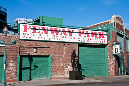 Boston, MA, USA January 10 2010 Statue of Ted Williams in front of one of the entrances at Fenway Parkのeditorial素材