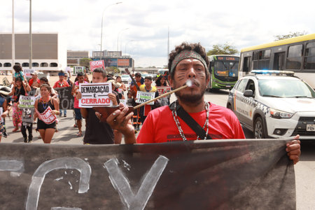 Brasilia, Brazil, August 30 2023 Indigenous Indians from Different parts of Brazil, Marching down the Esplanada dos Ministerios for The Future for our Children March in Brasiliaのeditorial素材