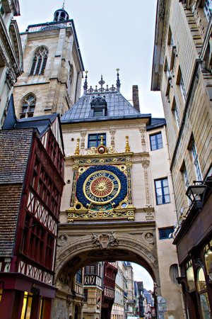 Clock in the Rue du Gros-Horloge, Rouen, Haute-Normandy, Franceのeditorial素材