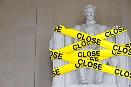Government shutdown Abraham lincoln statueの写真素材