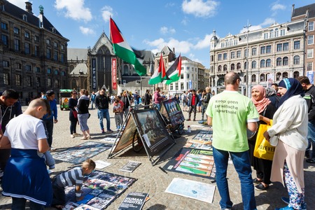 Amsterdam, Netherlands - July 03 2016: The action in support of Palestine, on the Dam squareのeditorial素材