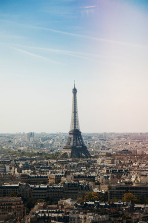 Eiffel Tower monument with the Paris cityscape in the background.のeditorial素材