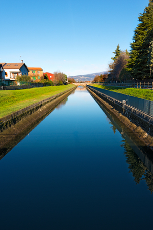 Old irrigation canal in the city of Verona, Canale Camuzzoni Camuzzoni canal built in 1800. Verona, Veneto, Italyの写真素材