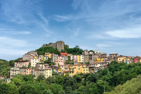Trebiano Magra small village on the green hill in the La Spezia province, Liguria, Italy, Europeのeditorial素材