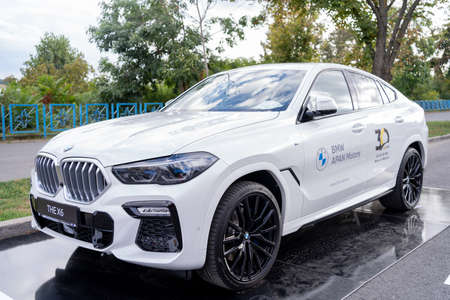 Galati, Romania - September 15, 2021: BMW X6 xdrive 40iのeditorial素材