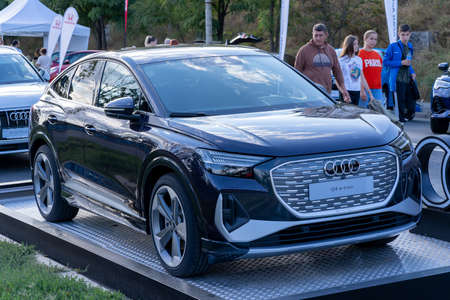 Galati, Romania - September 15, 2021: 2021 Audi Q4 e-tronのeditorial素材