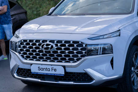 Galati, Romania - September 15, 2021: 2021 Hyundai Santa Feのeditorial素材