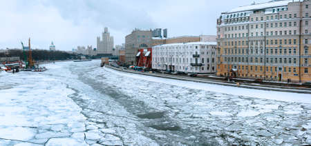 Winter view on the Moscow river and ist left Frontの写真素材