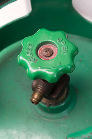 Cylinder valve