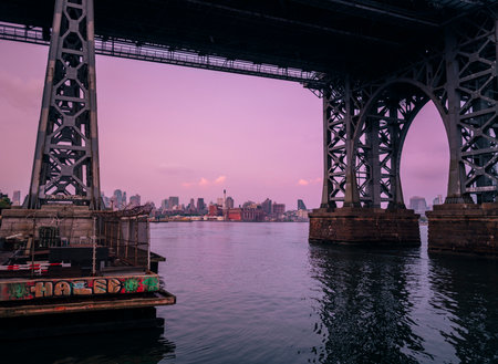Williamsburg bridge sunrise Brooklyn New Yorkのeditorial素材