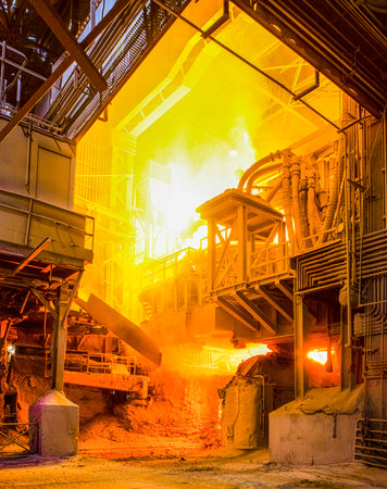Ladle containing molten steel in millのeditorial素材