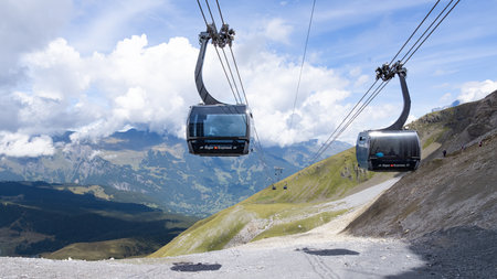 Eiger Express Cable Cars at Eigergletscherのeditorial素材