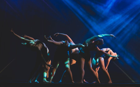 women dancing contemporary dance in a showのeditorial素材