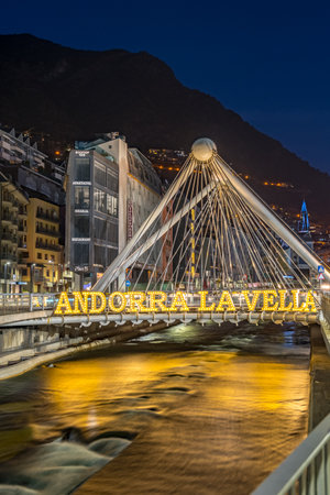 Paris Bridge, Cityscape of Andorra la Vella, Andorraのeditorial素材