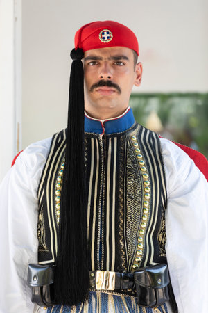 Greek soldier guards the Tomb of the Unknown Soldier at parliamentのeditorial素材