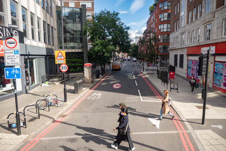 Harrowby Street in London crossing Edgware Roadのeditorial素材