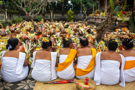 Usaba Sumbu ceremony in Pura Dalem Desa Timbrah.のeditorial素材