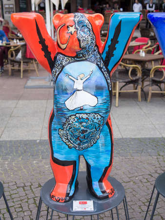 BERLIN, GERMANY - JULY 3, 2017: United Buddy Bears: Turkey Bear At Wittenbergplatz Square In Berlinのeditorial素材