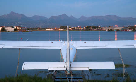 Bush Plane Prop Airplane Airport Anchorage Chugach Mountainsの写真素材