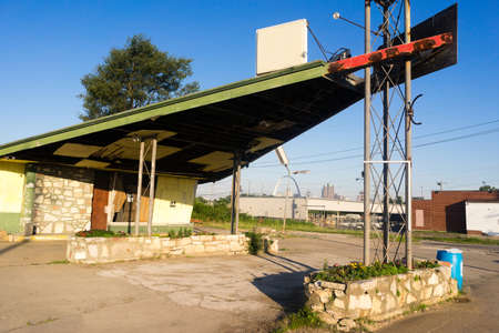 Abandoned Building East St Louis Illinois Decaying Structureの写真素材