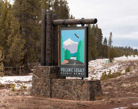 Monument Sign along a scanic byway route in central Oregon Stateの写真素材