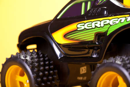 Toy car
