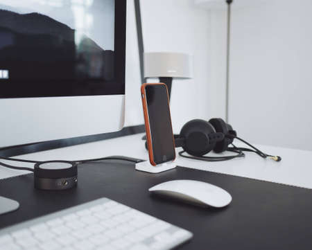 office, work, workspace, business, desk, table, gadgets, iphone, smartphone, mobile, reflection,...