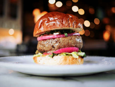 ham, burger, sandwich, food, bread, breakfast, lunch, dinner, restaurant, light, bokeh