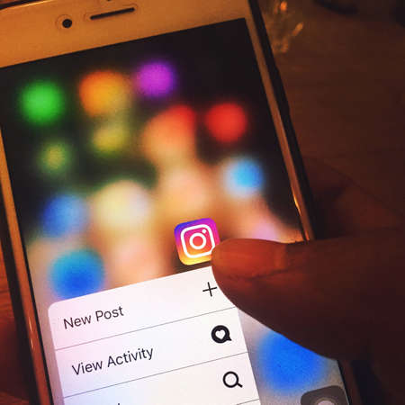 mobile, phone, gadget, apple, instagram, application, touchscreen