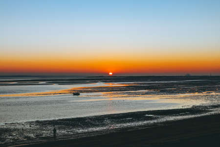 sea, ocean,  water, nature, horizon, sunset, cloud, sky, sun, wave, beach, coast, shore