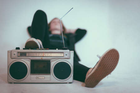 radio, channel, medium, speakers, song, sound, station, people, woman, relax, chill, antenna