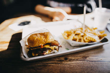 food, burger, delicious, tray, meat, bun, fries, potato, bacon, cheese, table, wood