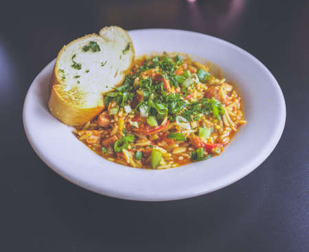 food, noodles, pasta, bread, plate, vegetables, delicious, restaurant