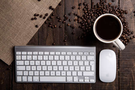 keyboard,  coffee,  mouse,  apple,  mac,  mighty,  technology,  drink,  beans,  desk,  wood