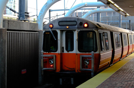 subway,  train,  metro,  commuter,  transportation,  transport,  city,  urban,  platform,  station, ...