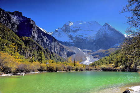 Yaman jade lake