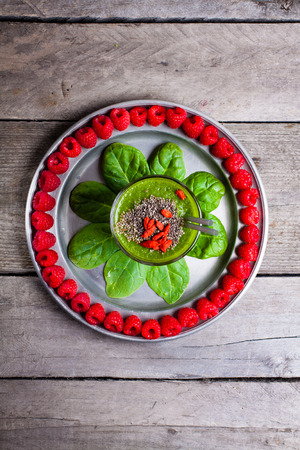 Green smoothies Serve Served on a plateの写真素材