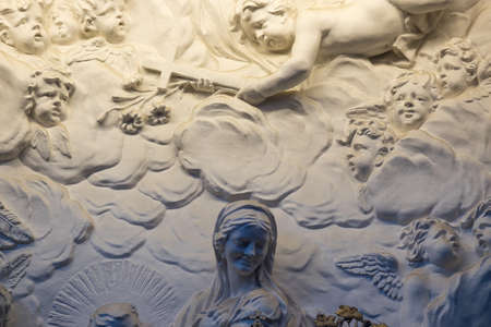 Mother Statue on Churchs Wall in Vilniusの写真素材