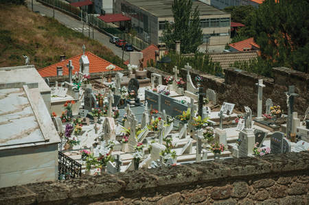 Belmonte, Portugal - July 16, 2018. Cemetery with stone walls encircling tombs and crypts at Belmonte. A cute small town, birthplace of the navigator Pedro Alvares Cabral, on eastern Portugal.のeditorial素材