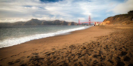 Golden Gate Bridge over a bay, San Francisco Bay, San Francisco, California, USAの写真素材
