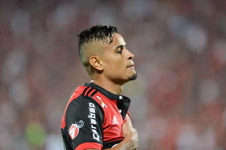 Rio, Brazil - jun 28, 2017: Everton player in match between Flamengo and  Santos by the Brasil Cup in Ilha do Urubu Stadiumのeditorial素材